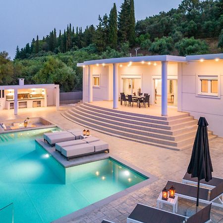 Villa Moonstone Mouzákion Buitenkant foto