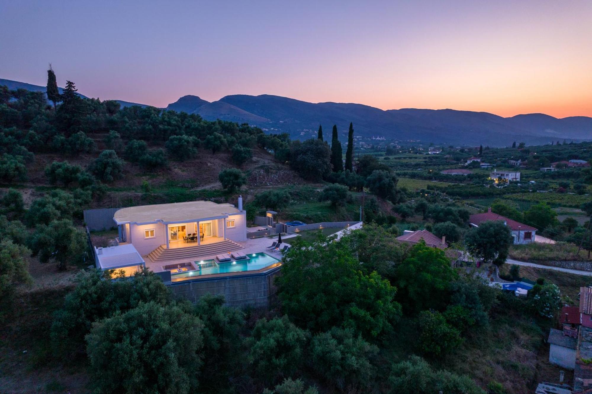Villa Moonstone Mouzákion Buitenkant foto