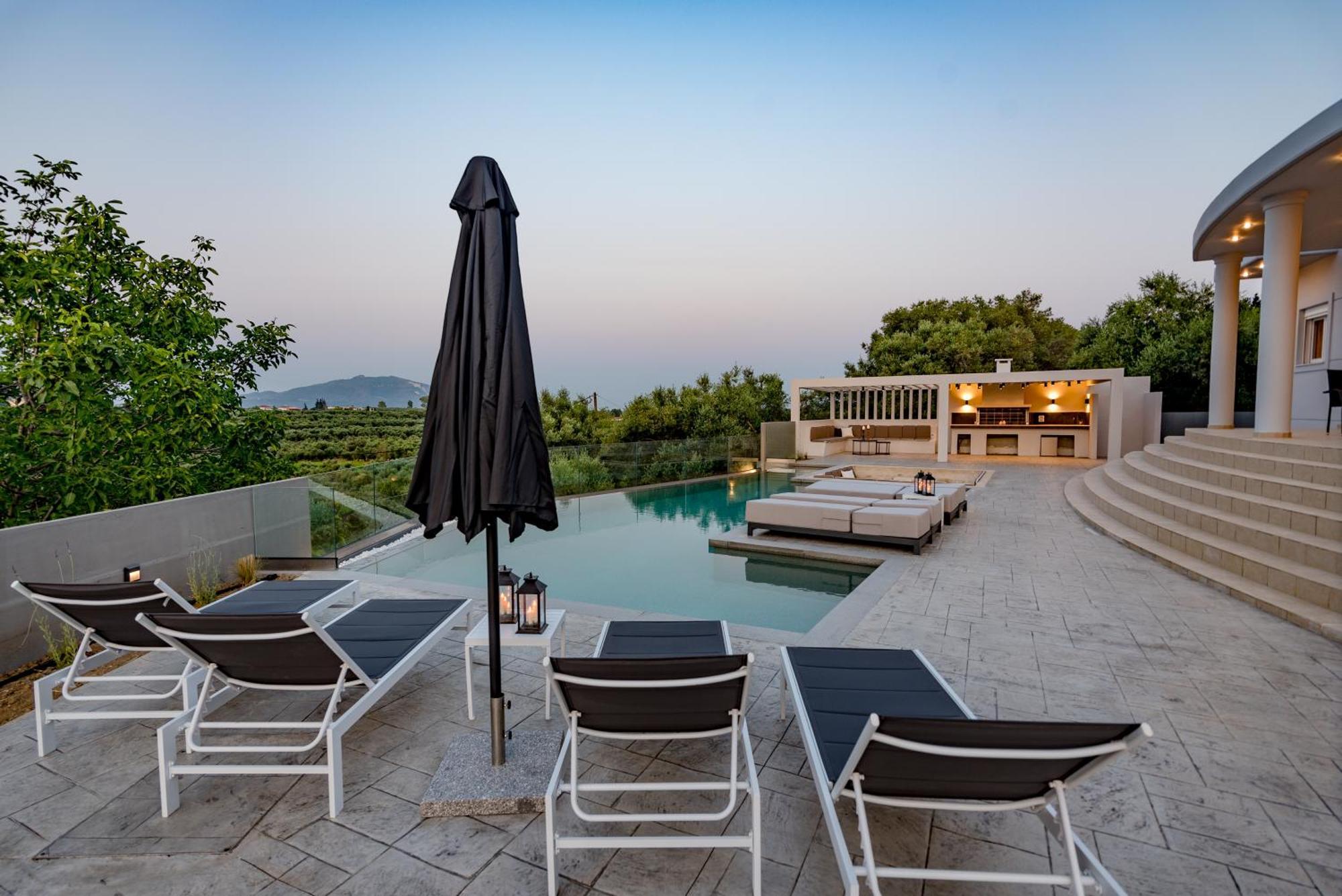 Villa Moonstone Mouzákion Buitenkant foto